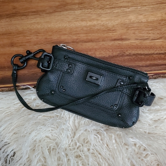 Chloe Handbags - Chloé Leather Wristlet Clutch
